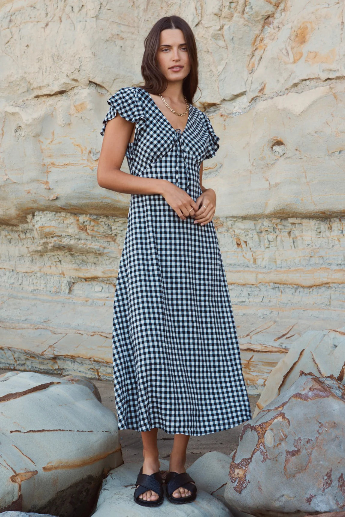 Ovation Black Gingham Flutter Ss Keyhole Tie Midi Dress