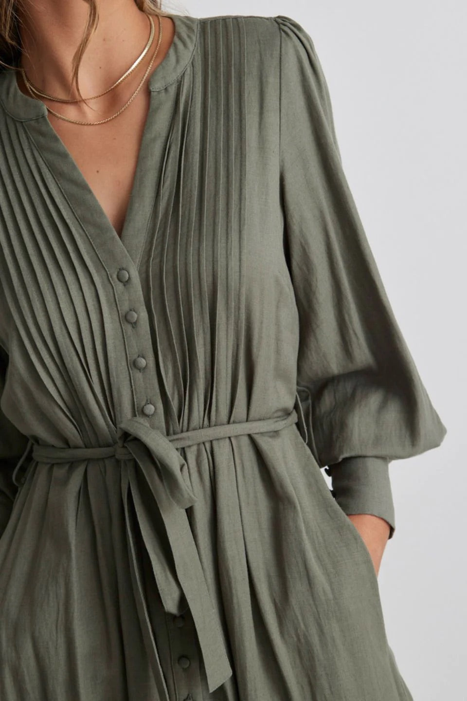 【Louren】pin tuck sleeve dress / khaki