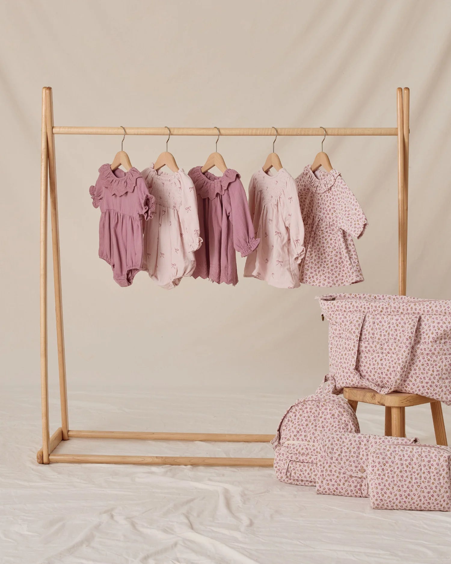 Eden romper - Lilac bows