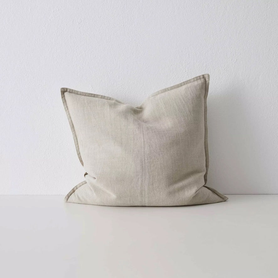 Como Cushion  Linen 50x50 with feather inner