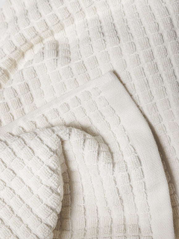 Nero Cotton bath towel range - Cream