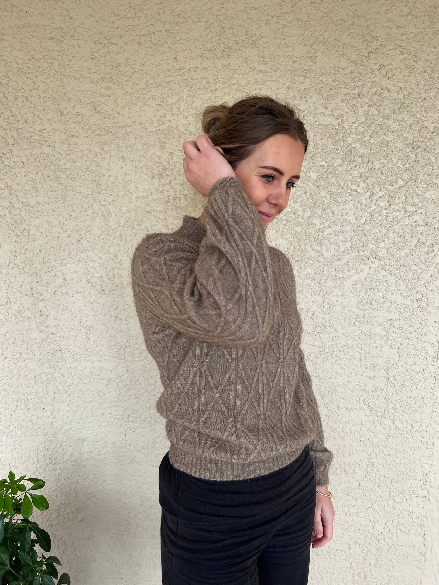 Cable bell sleeve Jumper  - Natural